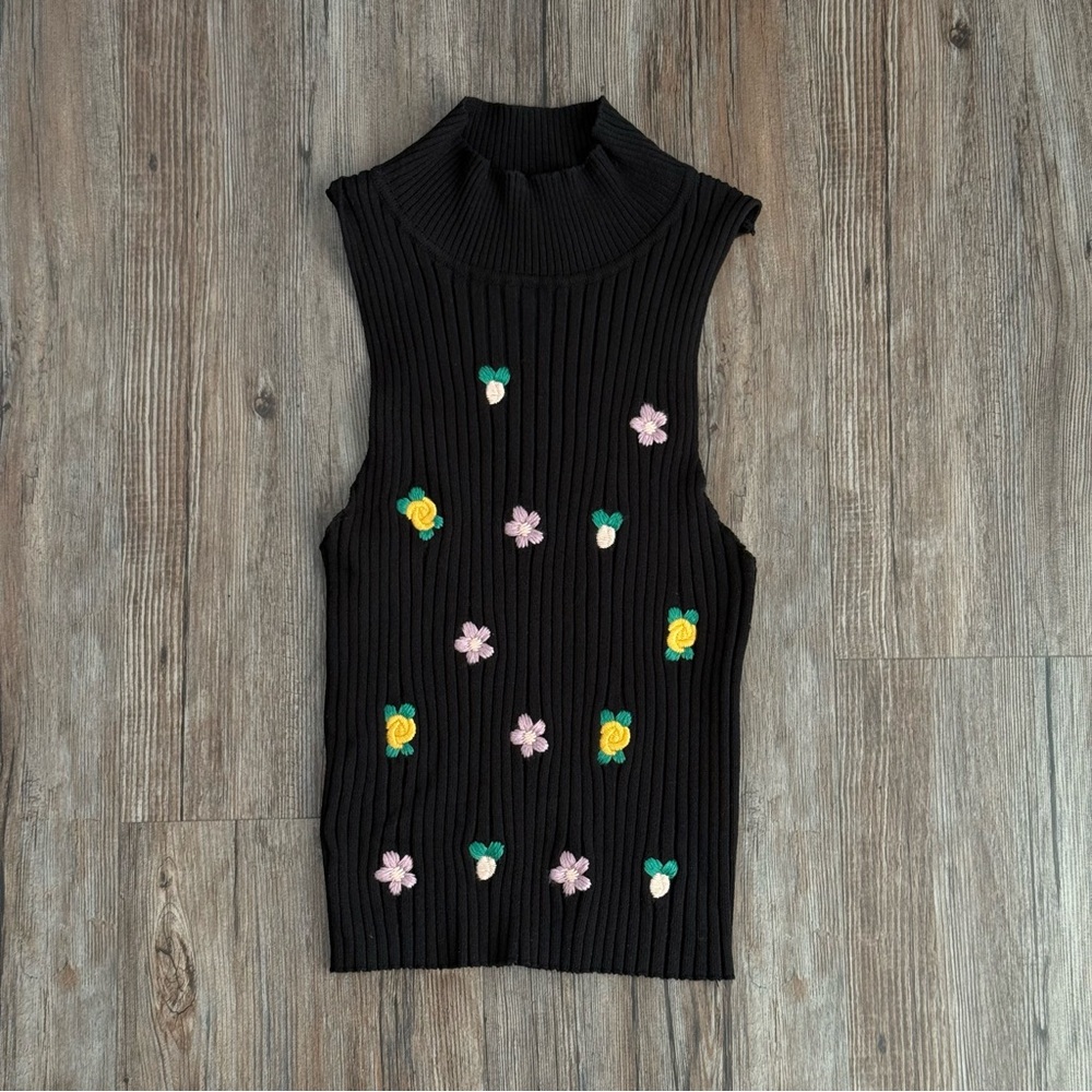 Miroh Black Mockneck Tank Flower Embroidery M